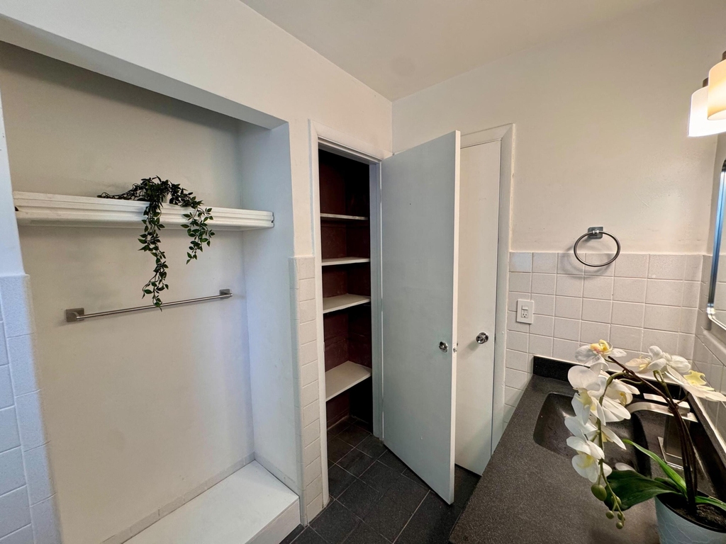 1213 Se 1st Street - Photo 8