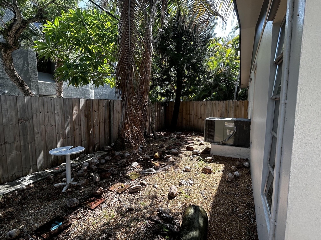 1213 Se 1st Street - Photo 7