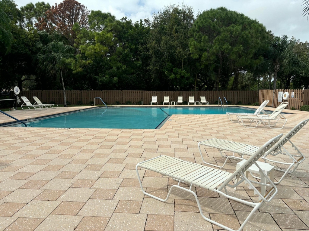 301 Norwood Terrace - Photo 24