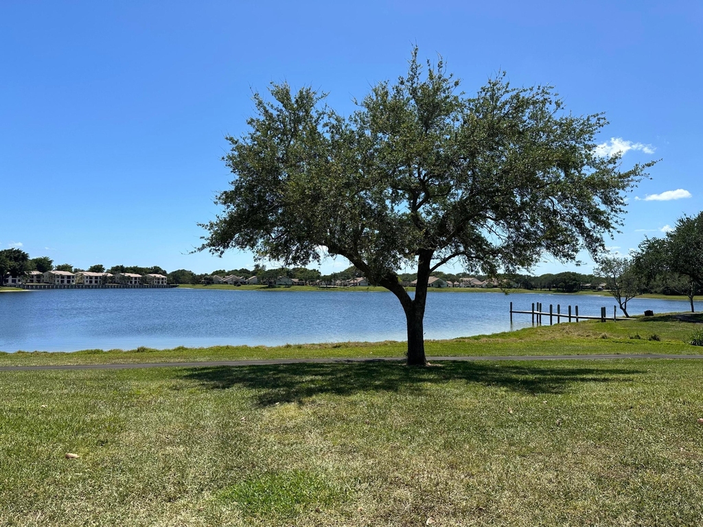 301 Norwood Terrace - Photo 22