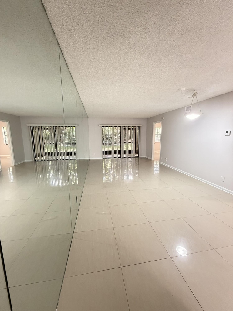 301 Norwood Terrace - Photo 6