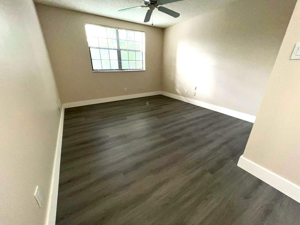 11241 W Atlantic Boulevard - Photo 6