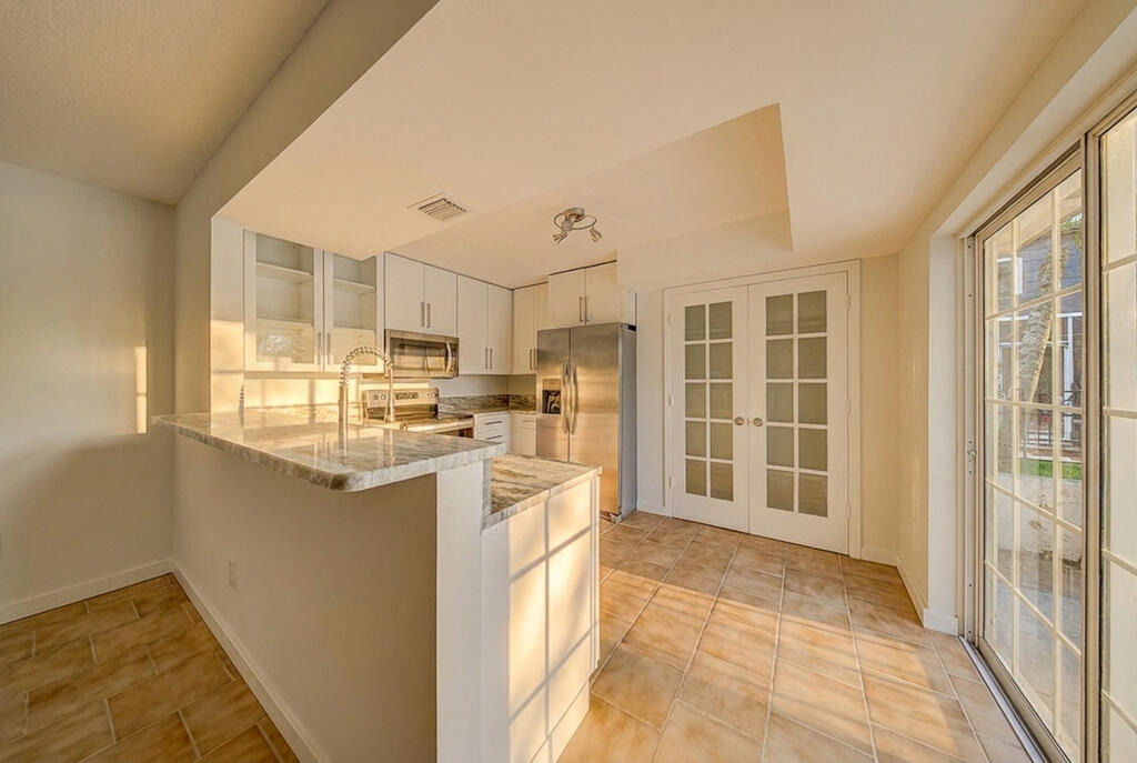 12037 Basin Street N - Photo 9