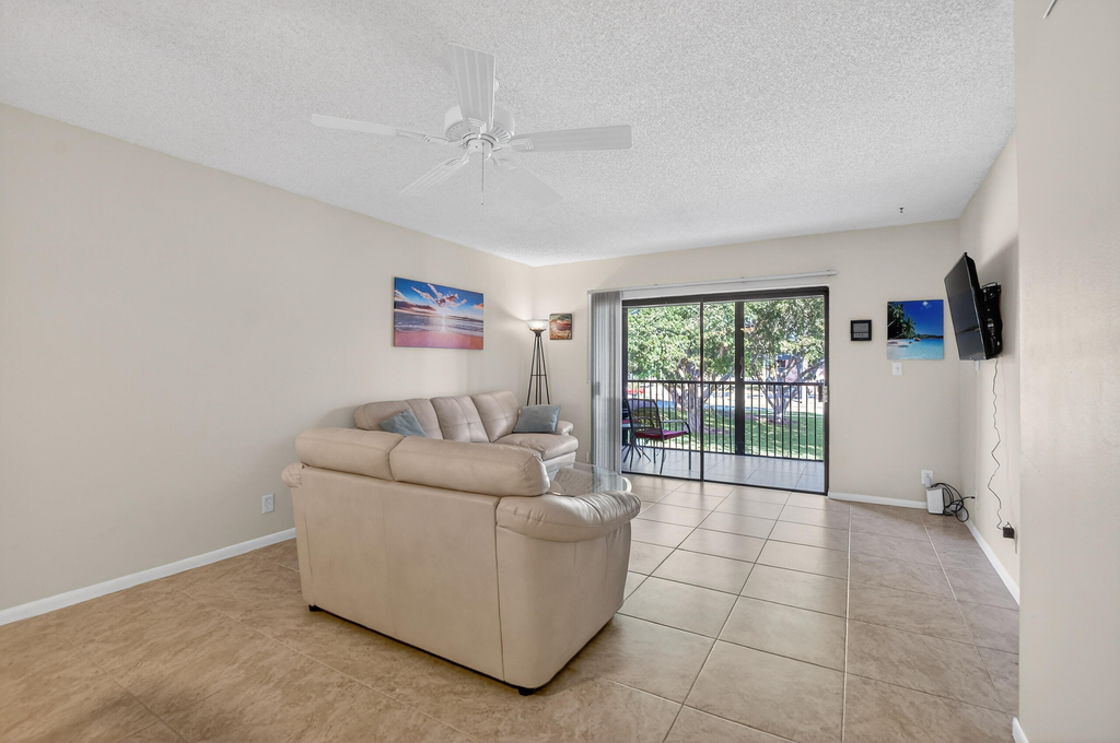 265 Se 10th Street - Photo 8