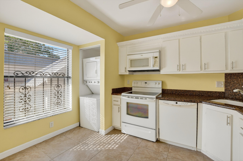 265 Se 10th Street - Photo 14