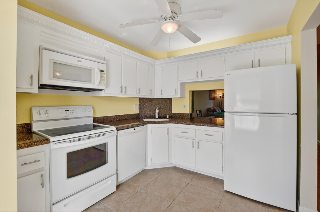 265 Se 10th Street - Photo 15