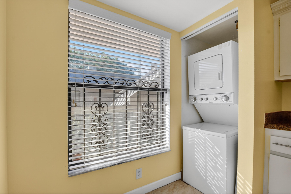 265 Se 10th Street - Photo 17