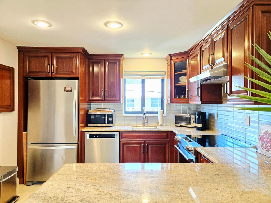 50 Se 12th Street - Photo 2
