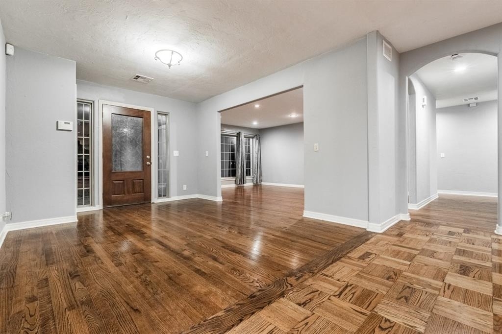 1906 Dorchester Drive - Photo 1