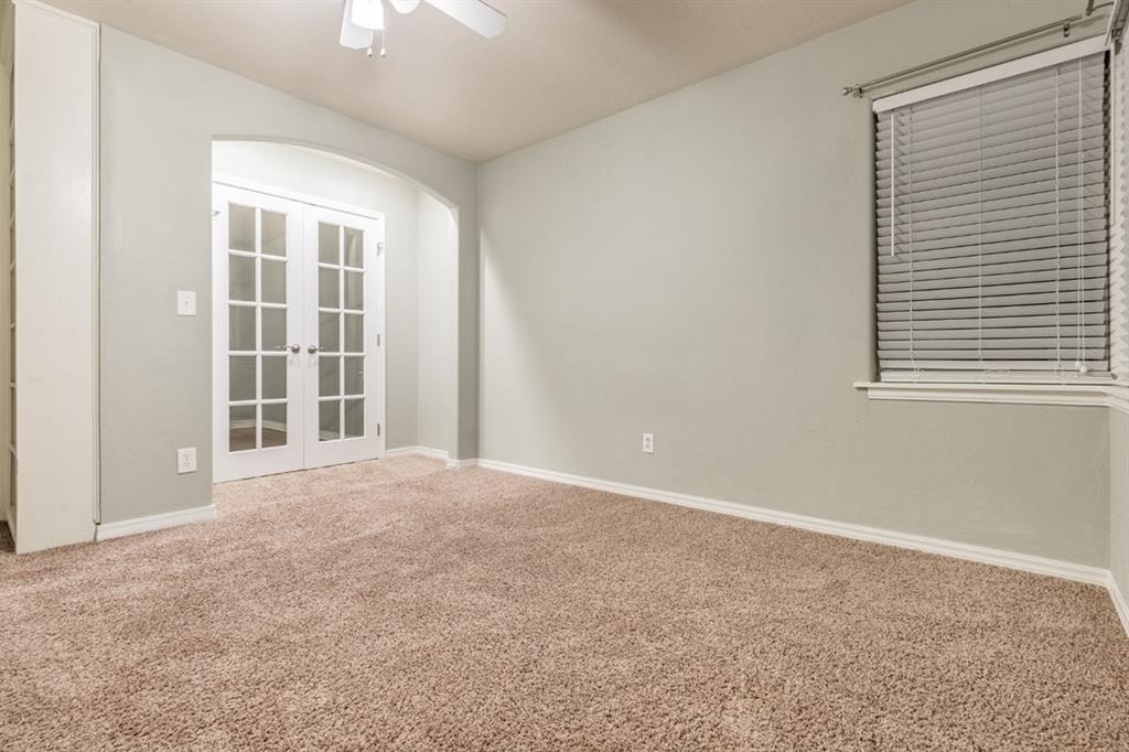 1906 Dorchester Drive - Photo 15