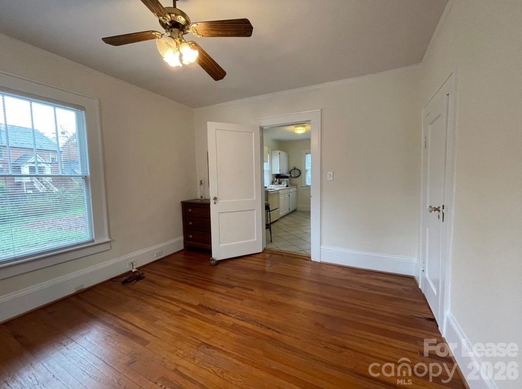 218 Circle Avenue - Photo 14
