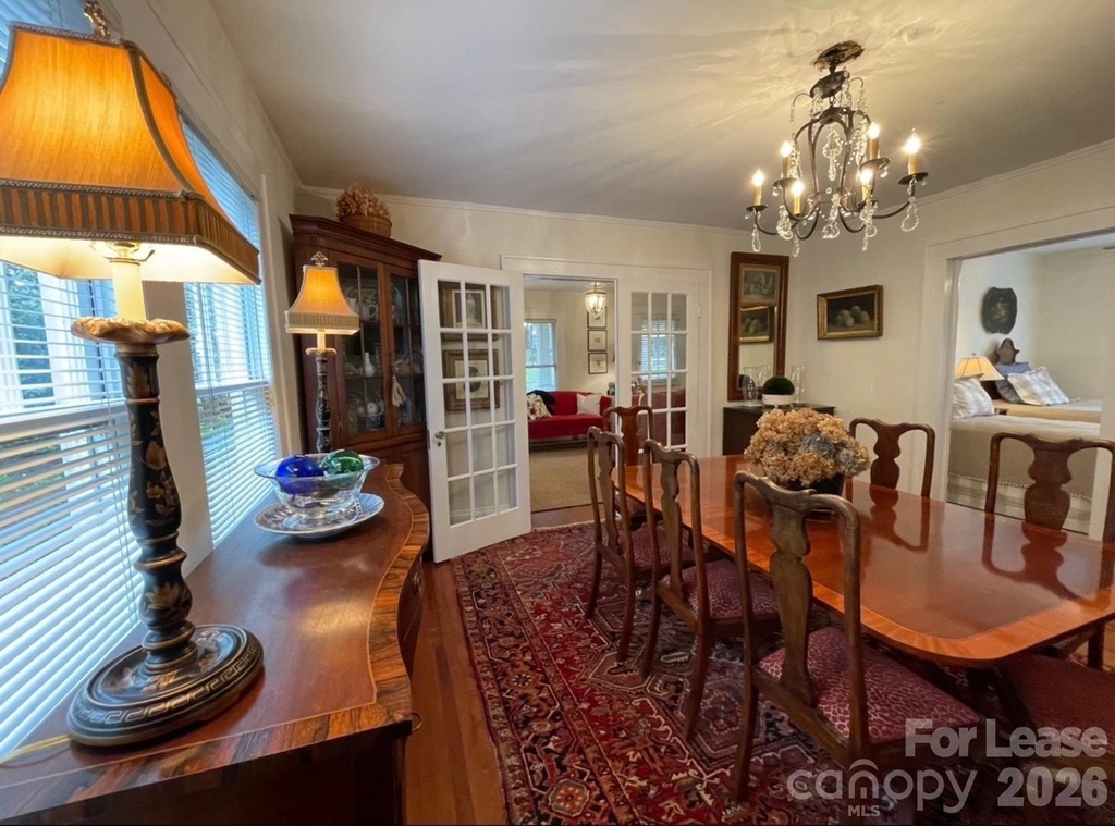 218 Circle Avenue - Photo 4
