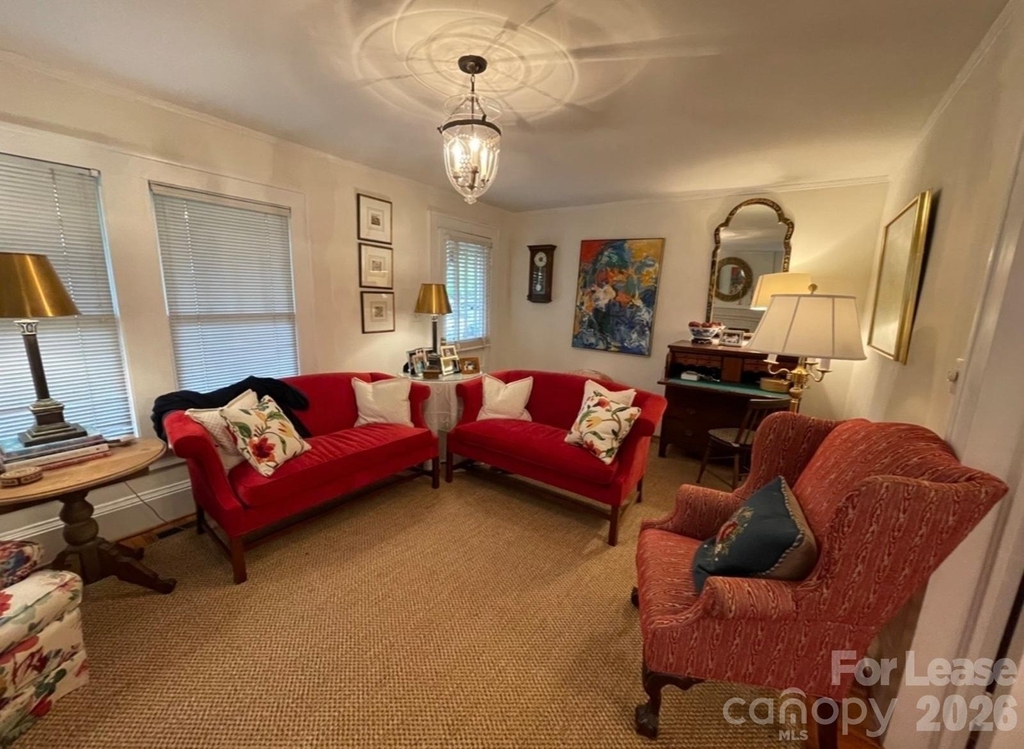 218 Circle Avenue - Photo 9