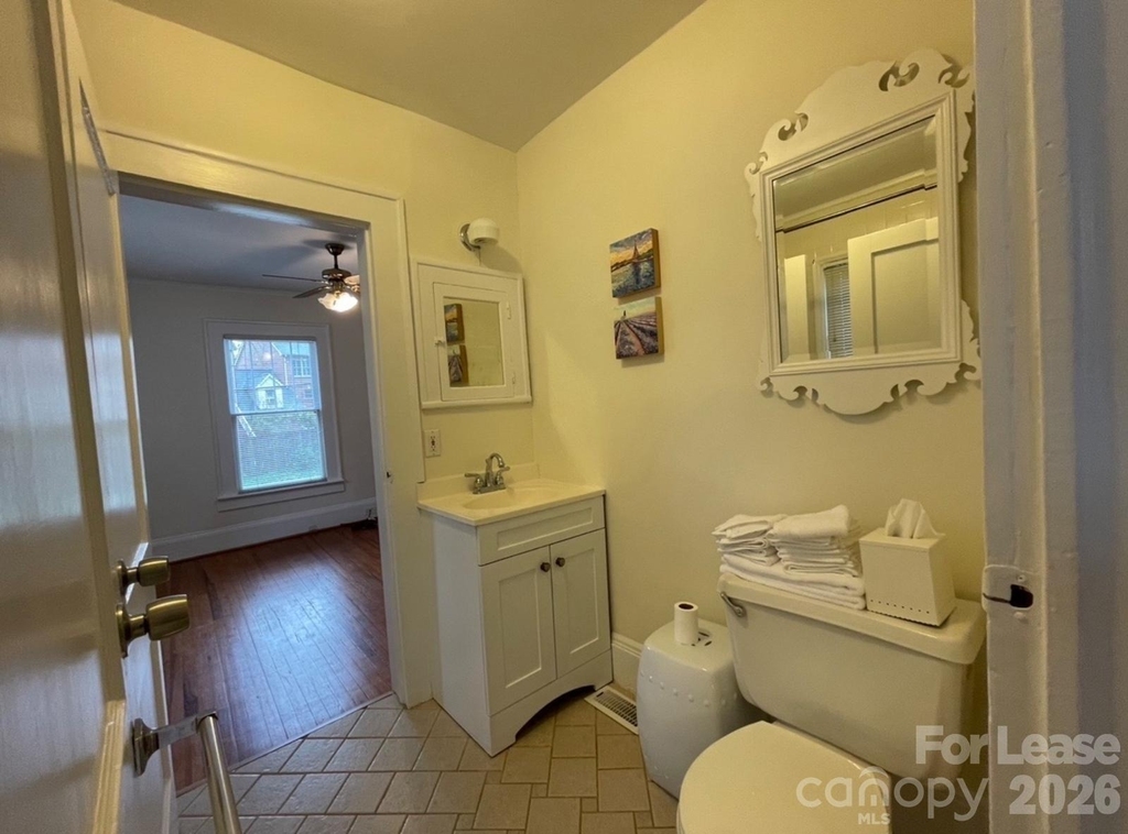218 Circle Avenue - Photo 15