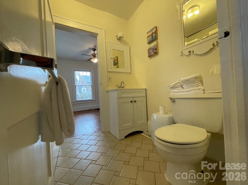 218 Circle Avenue - Photo 16