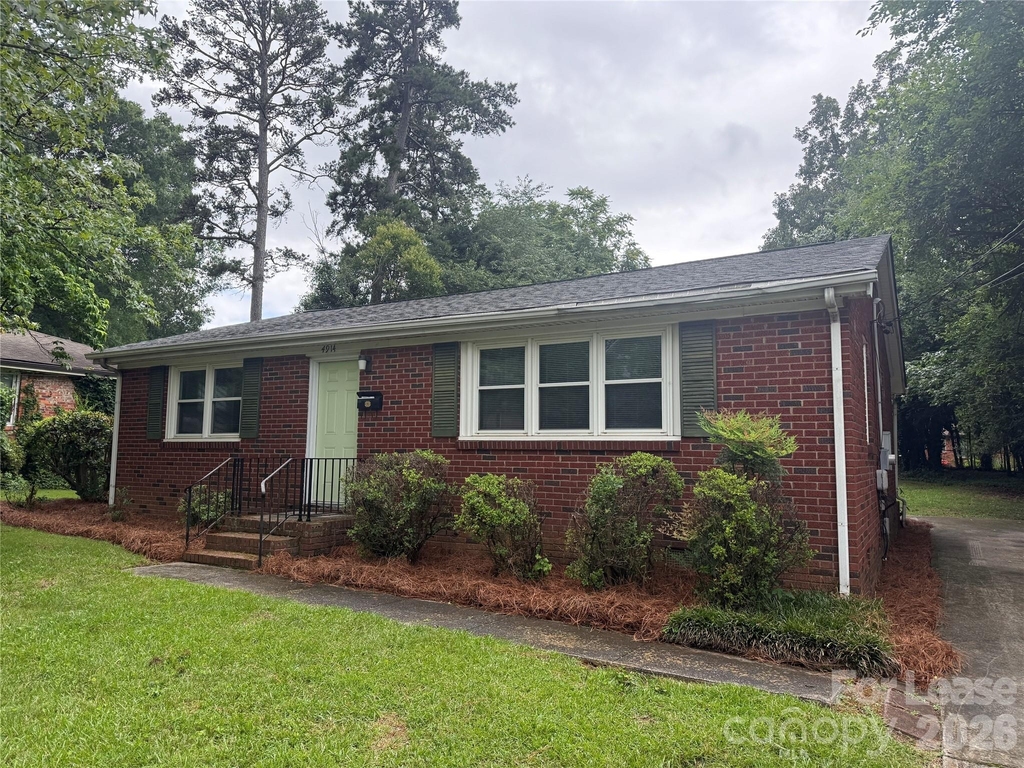 4914 Unaka Avenue - Photo 0