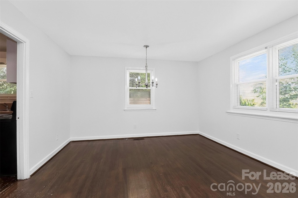 4914 Unaka Avenue - Photo 3