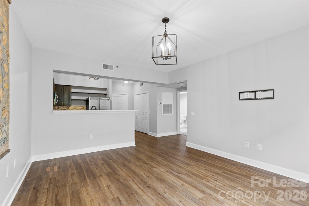 1315 East Boulevard - Photo 5