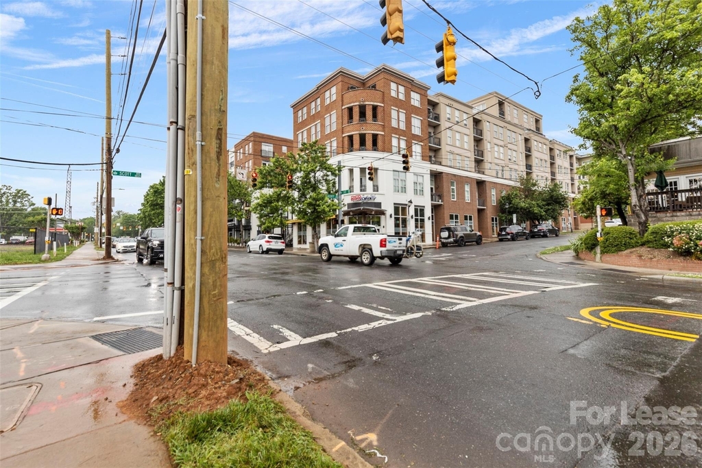 1315 East Boulevard - Photo 13