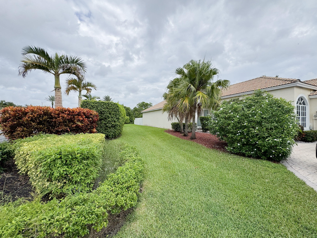 9091 Long Lake Palm Drive S - Photo 27