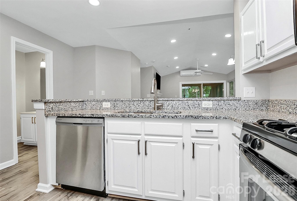767 Southwest Drive - Photo 7