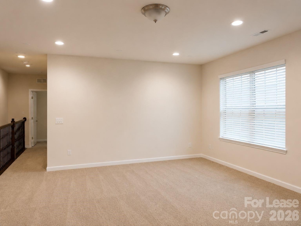 10665 Sky Chase Avenue Nw - Photo 11