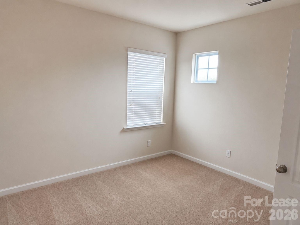 10665 Sky Chase Avenue Nw - Photo 18