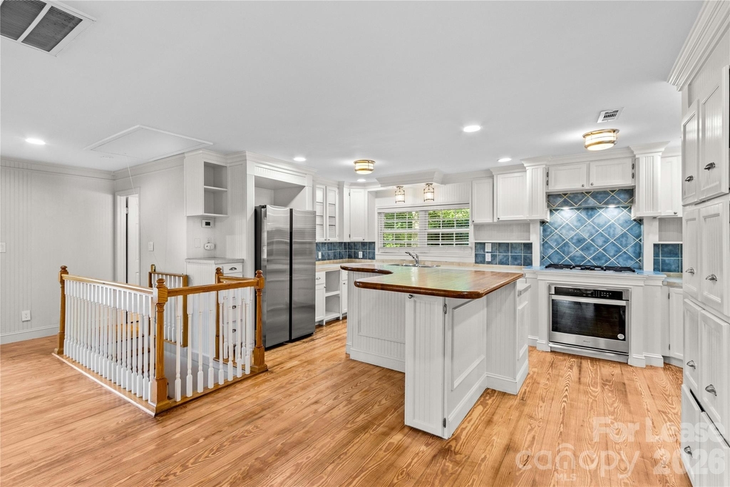 118 Revere Drive - Photo 12