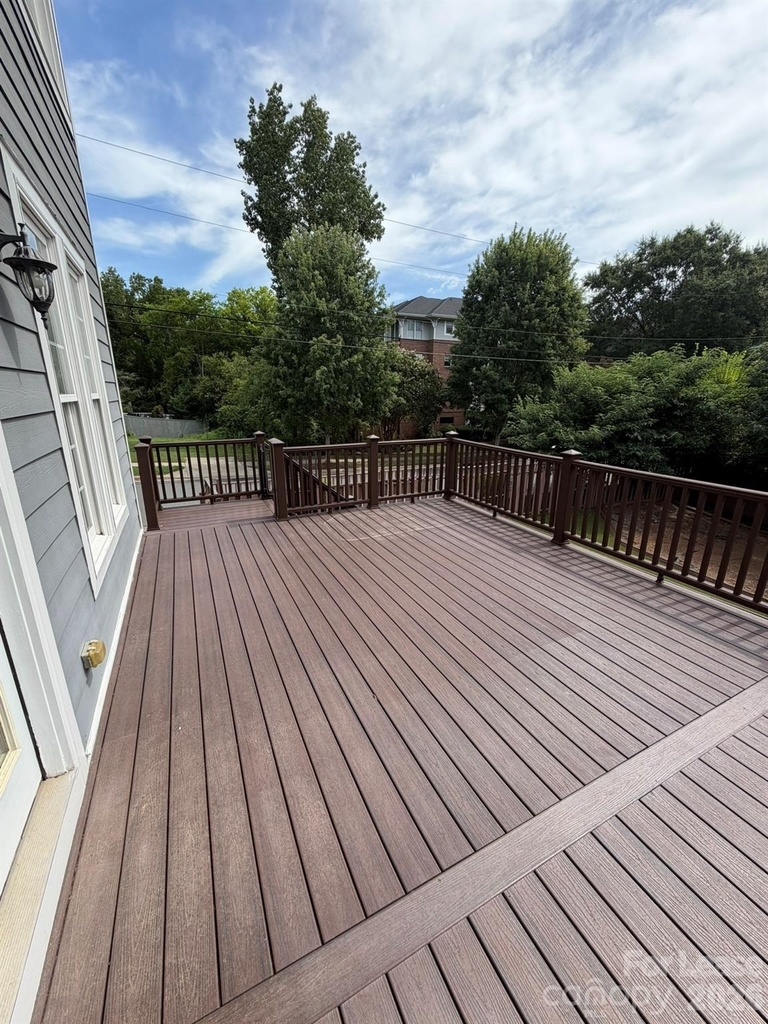 701 Mcdonald Avenue - Photo 41