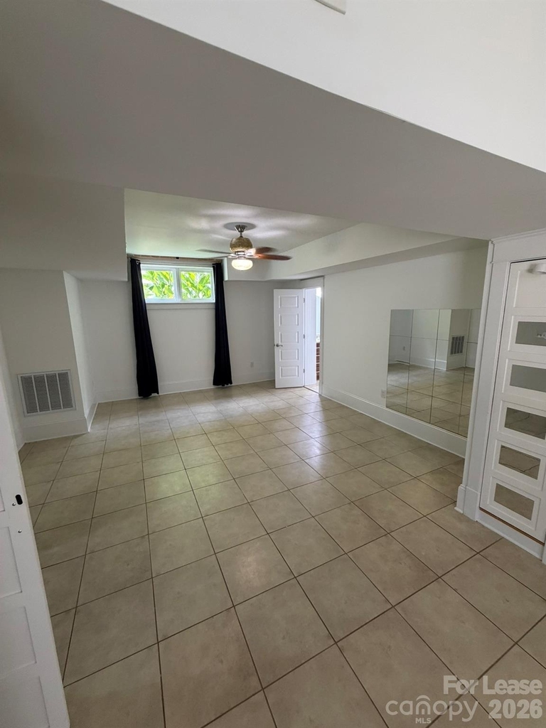 701 Mcdonald Avenue - Photo 33