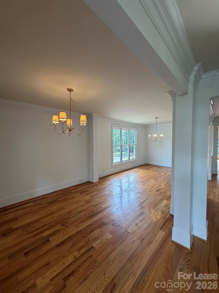 701 Mcdonald Avenue - Photo 4