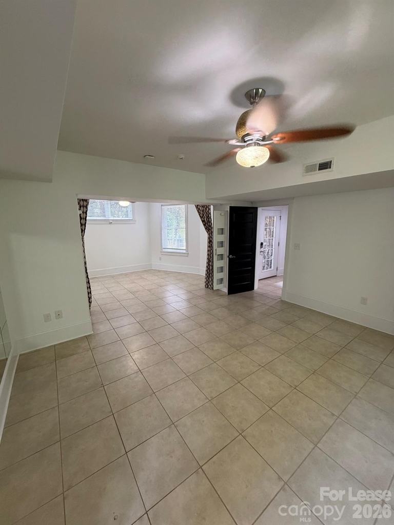 701 Mcdonald Avenue - Photo 32