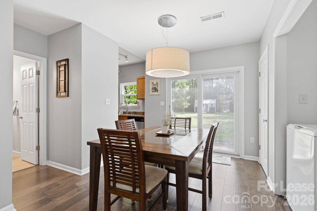 1706 Dallas Avenue - Photo 9