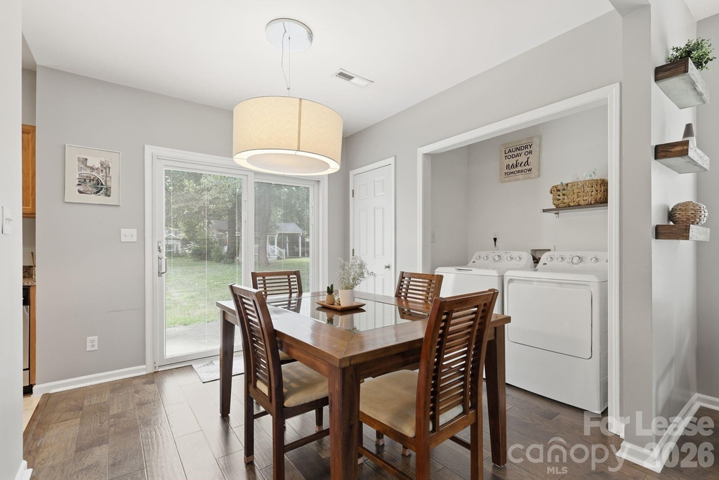 1706 Dallas Avenue - Photo 8