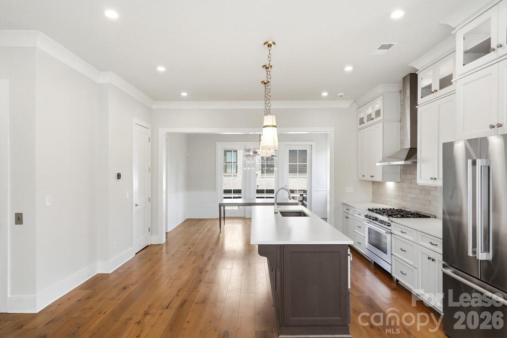 2428 Runnymede Lane - Photo 12