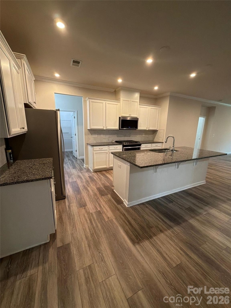 1008 Fairbrae Lane - Photo 4