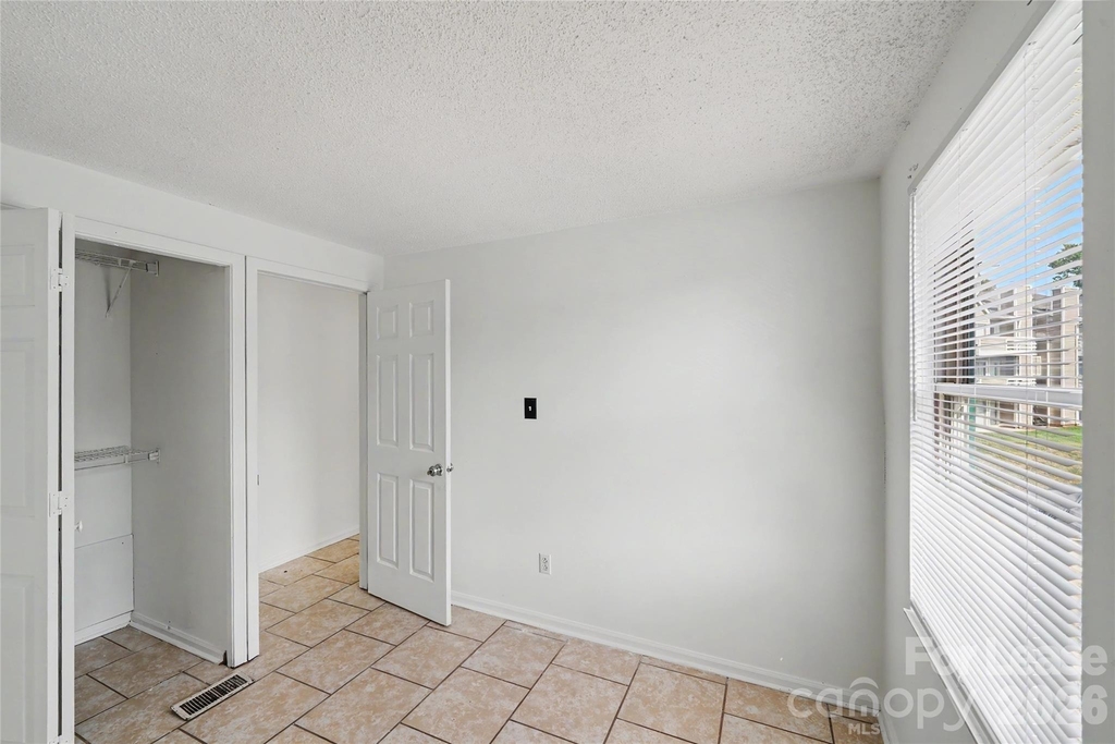 9626 Vinca Circle - Photo 12