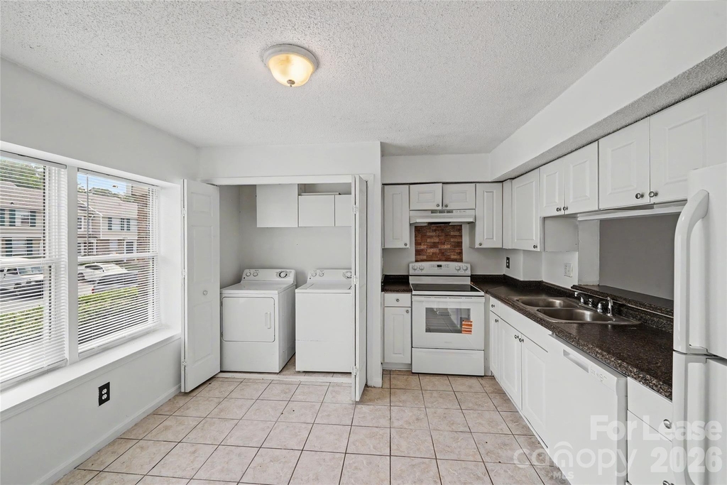 9626 Vinca Circle - Photo 1