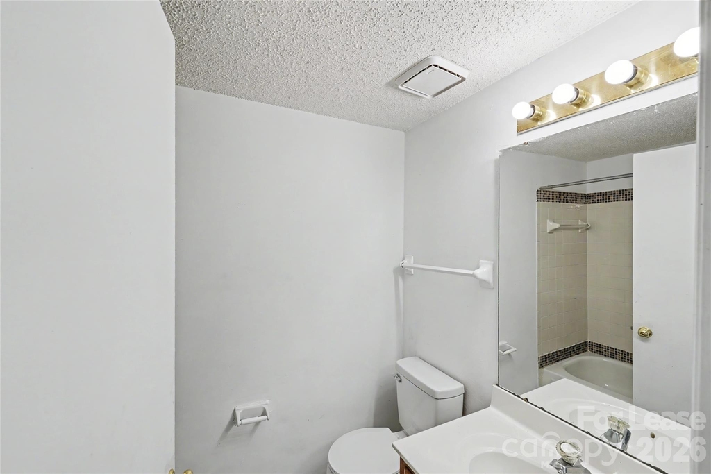 1624 Arlyn Circle - Photo 6