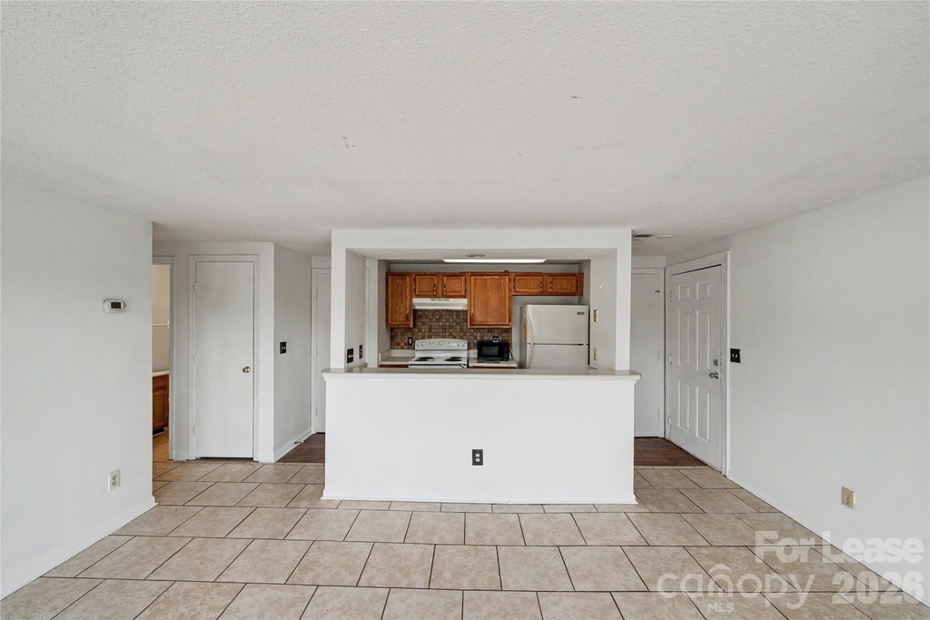 1624 Arlyn Circle - Photo 15