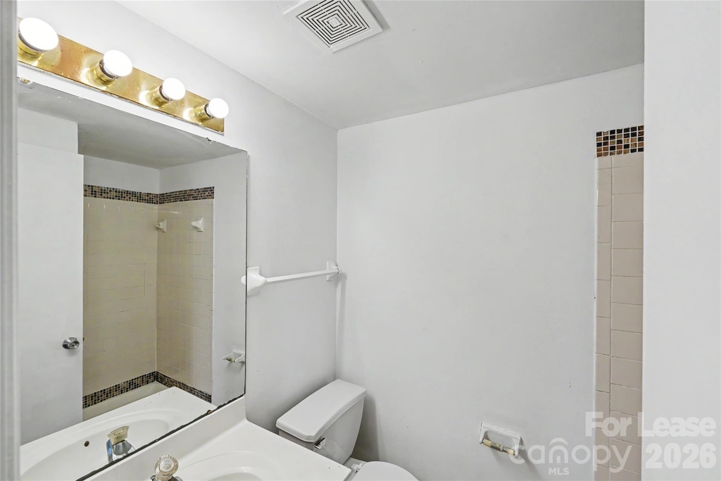1624 Arlyn Circle - Photo 18
