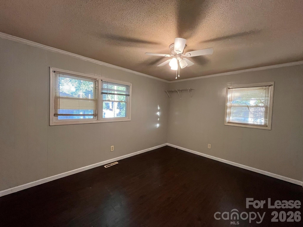 1144 Ellen Avenue - Photo 6