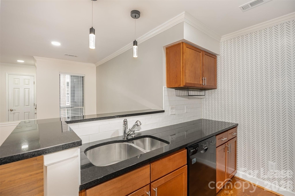 2516 Cranbrook Lane - Photo 8