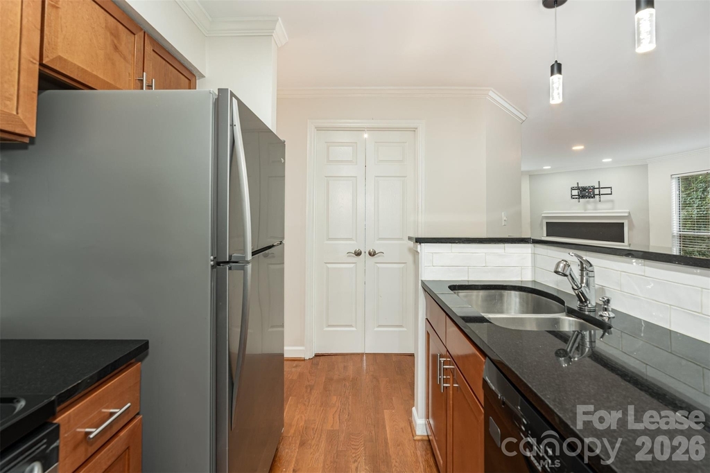 2516 Cranbrook Lane - Photo 9