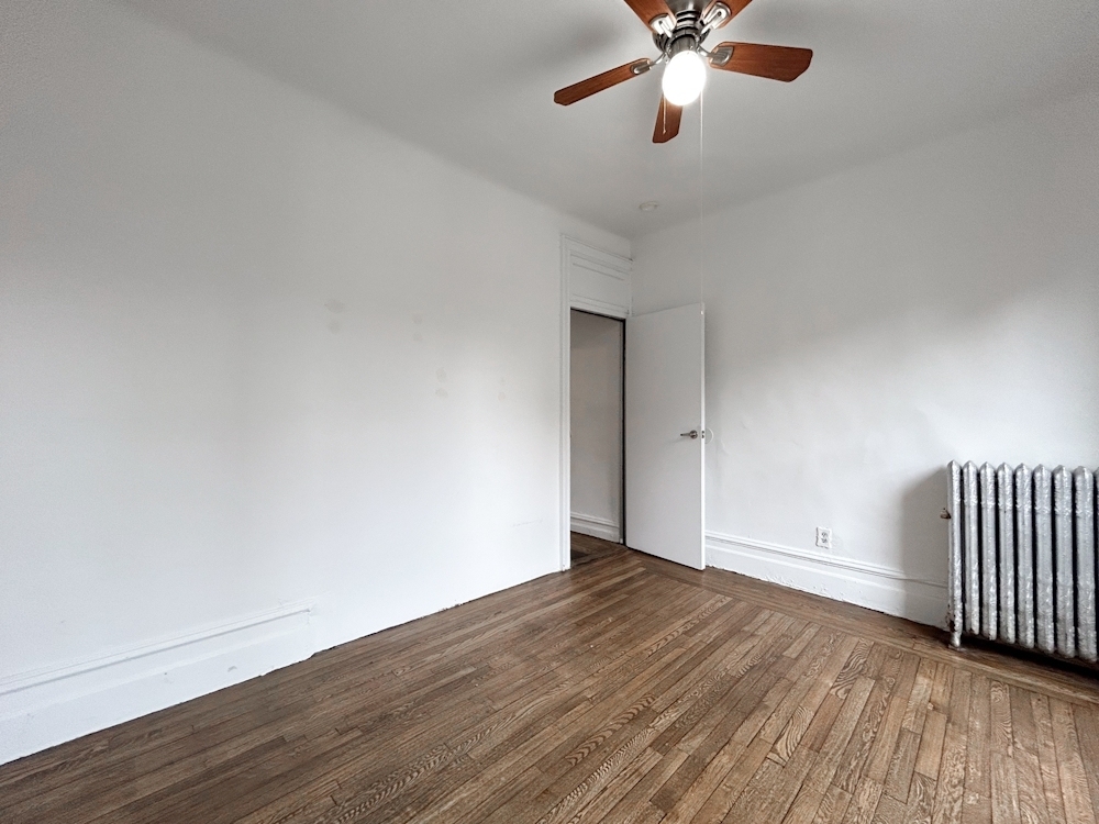 3139 Broadway - Photo 2