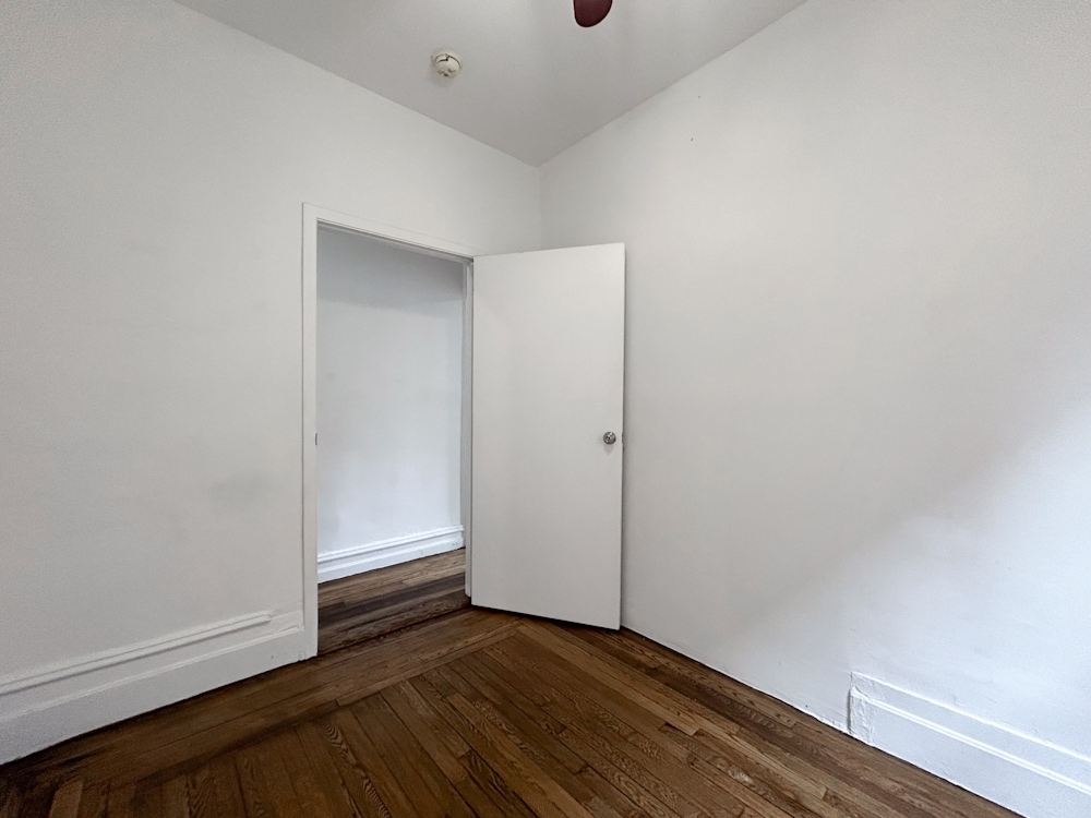 3139 Broadway - Photo 7