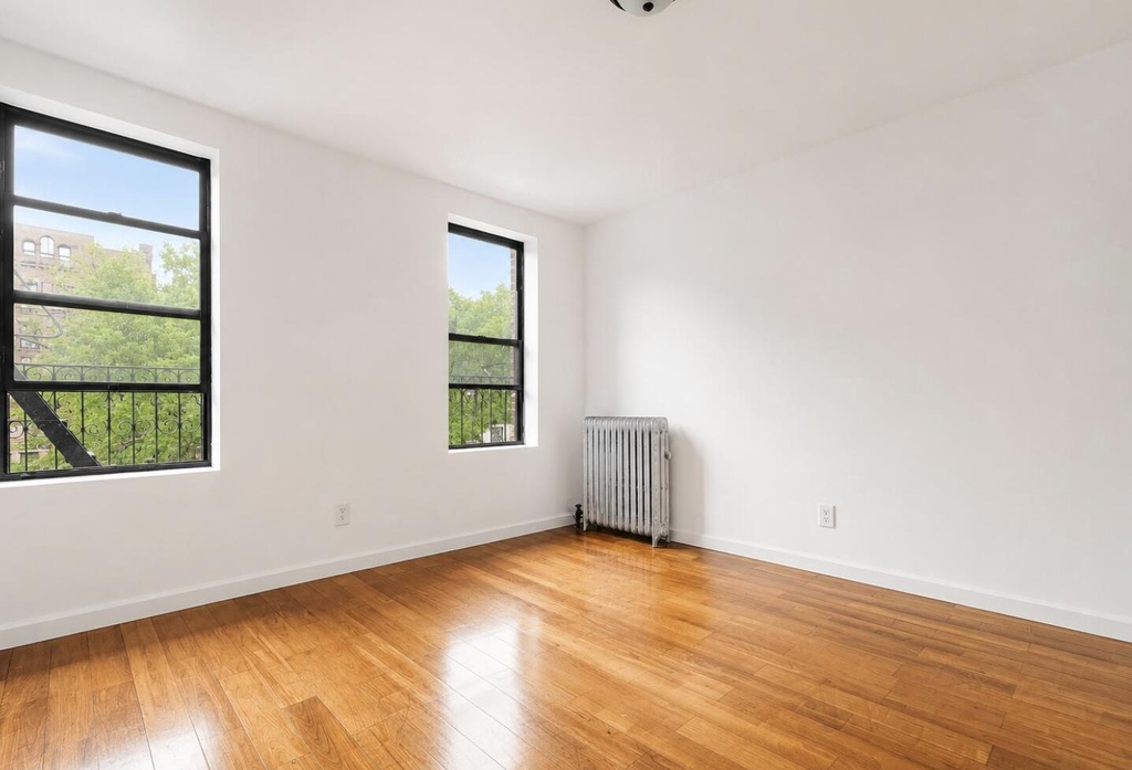 3620 Broadway - Photo 3
