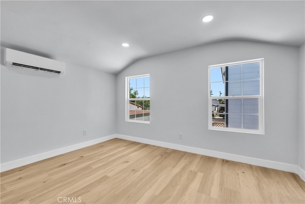 114 N Cornell Ave - Photo 9
