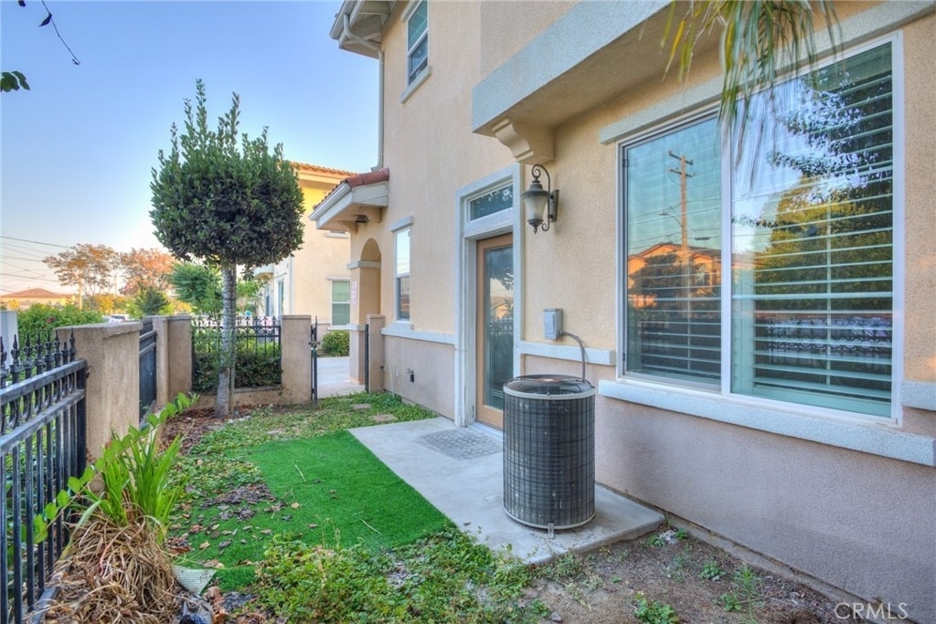 515 Florence - Photo 35