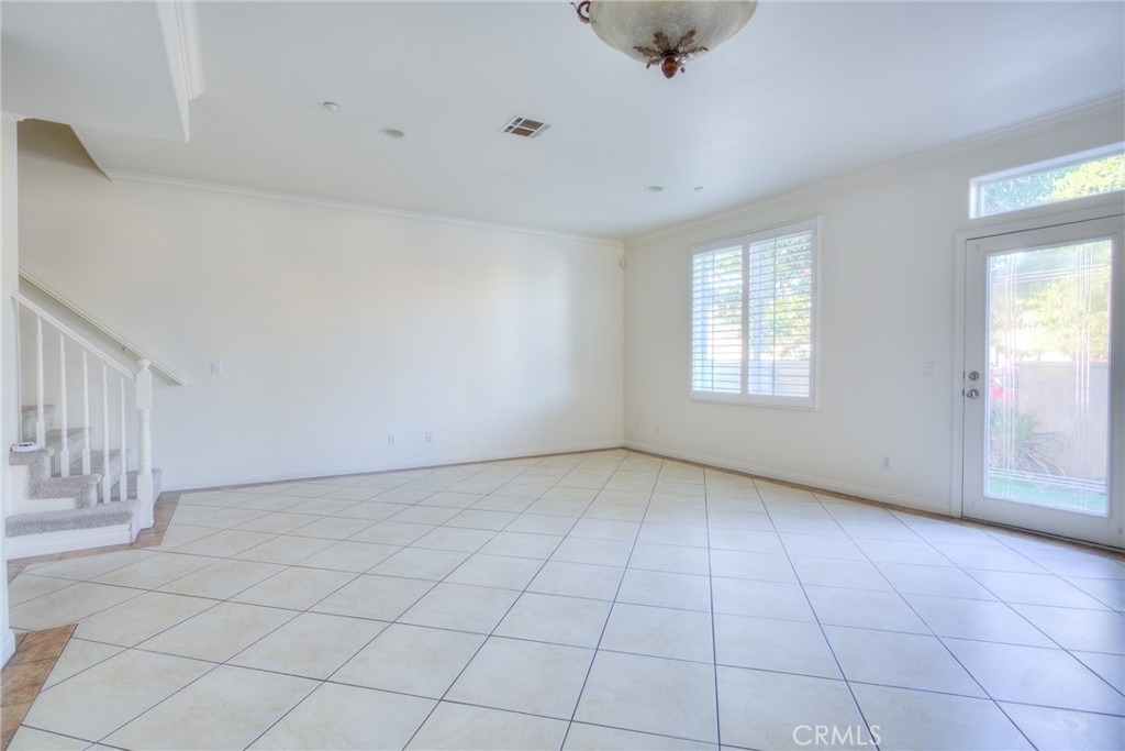 515 Florence - Photo 7